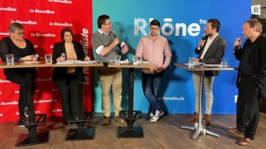Marylène Volpi Fournier, Valériane Grichting, Vincent Riesen et Yannick Ruppen lors du débat modéré par Didier Morard (Rhône FM) et Vincent Fragnière (Le Nouvelliste)
